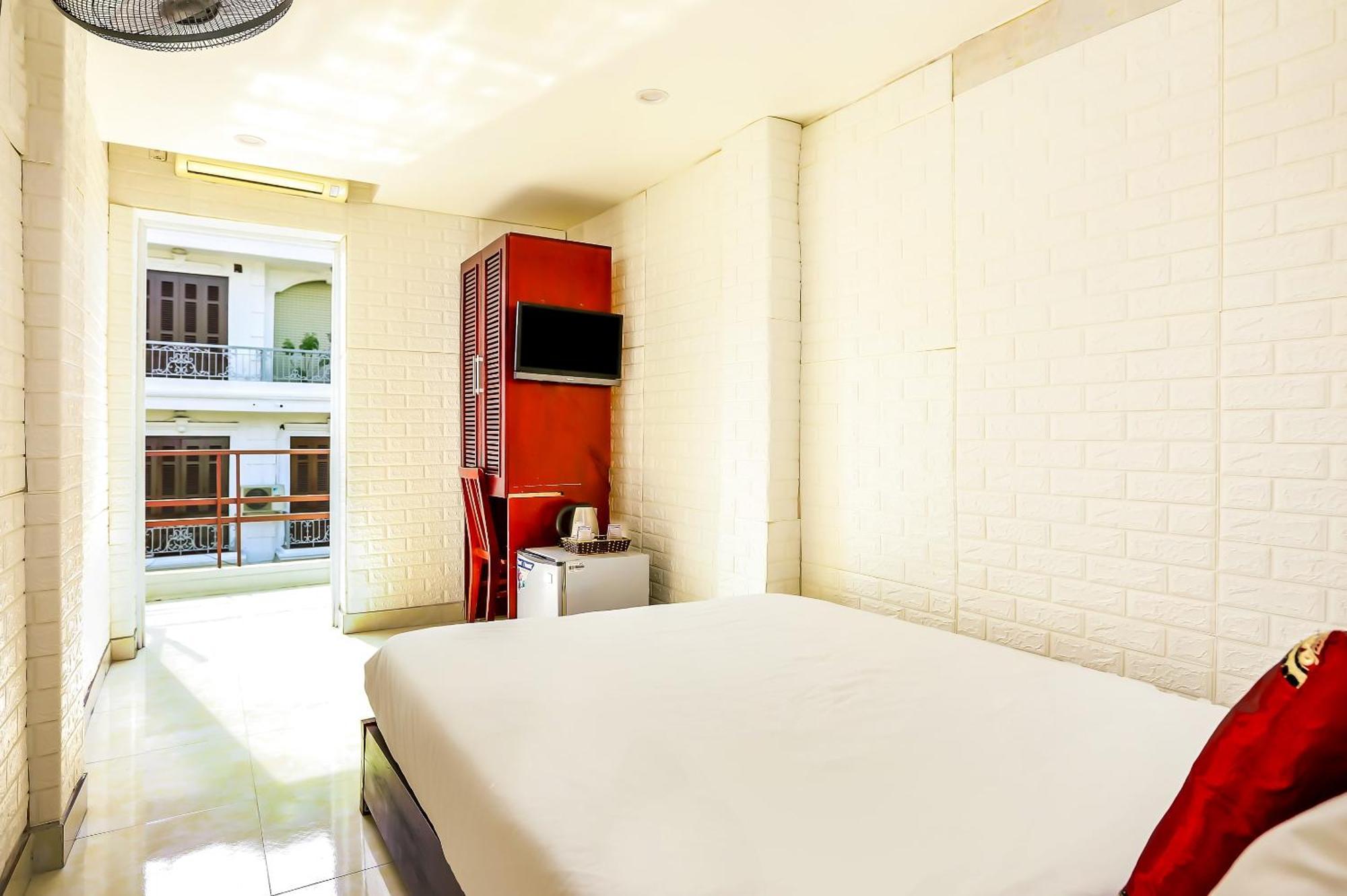 Oyo 604 Queen Hotel Spot-On Hanoi Exterior photo